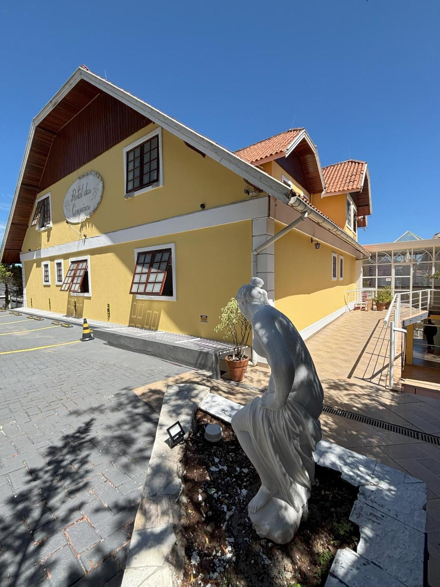 Pousada Portal Das Cerejeiras - Be Happy Group Hotel Campos do Jordao Exterior photo