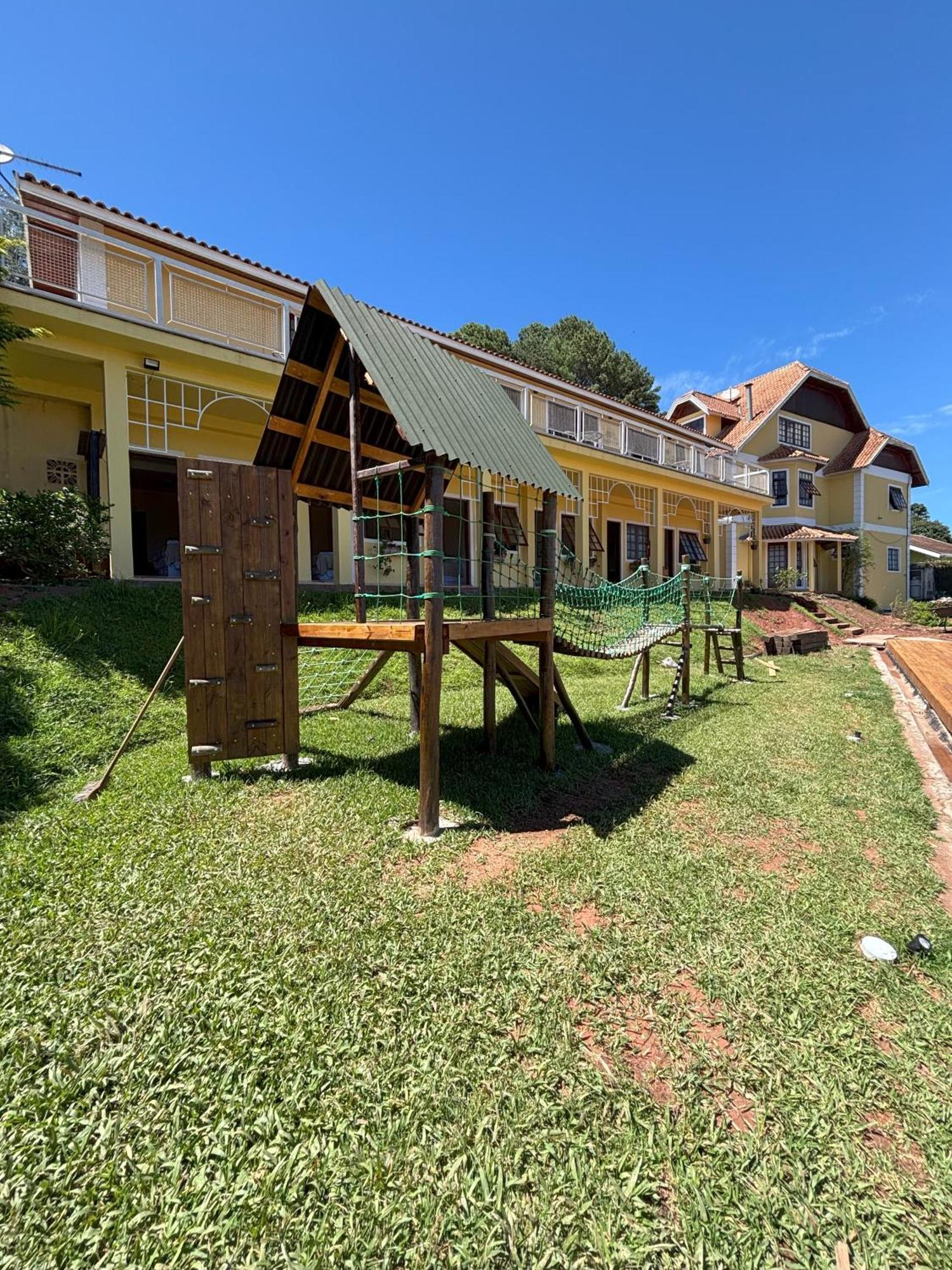 Pousada Portal Das Cerejeiras - Be Happy Group Hotel Campos do Jordao Exterior photo